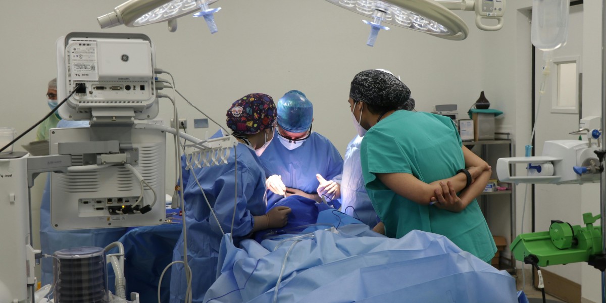How to Choose the Best Cancer Surgeon in Delhi for Advanced Cancer Care