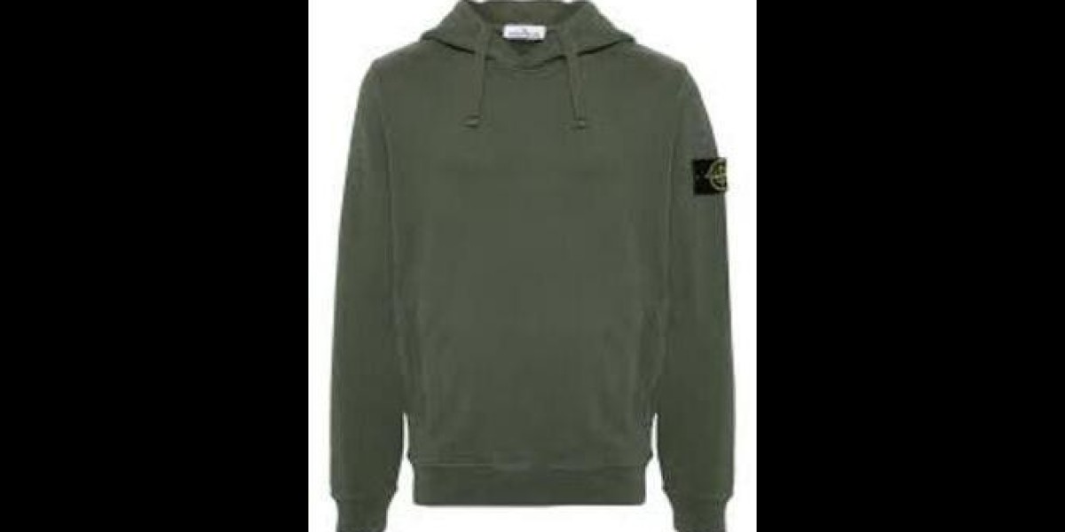 Stone Island: The Iconic Fashion Brand Everyone Loves