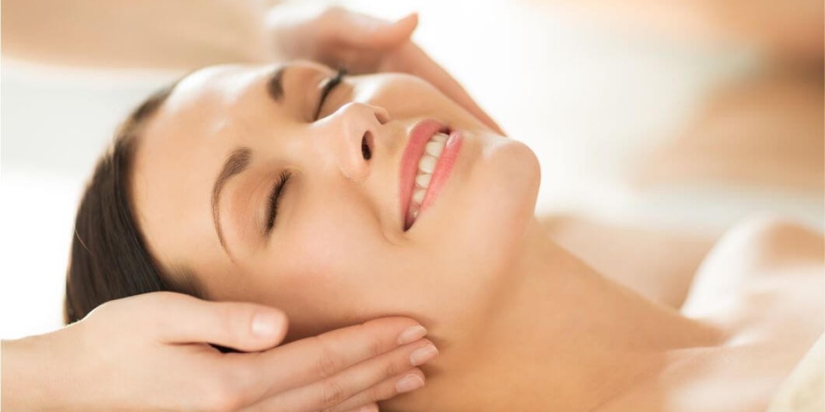 What Skin Types Respond Best to Deep Cleansing Treatments?