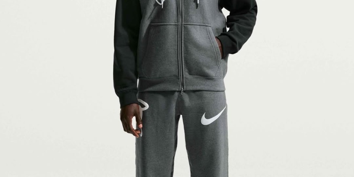 syna world tracksuit