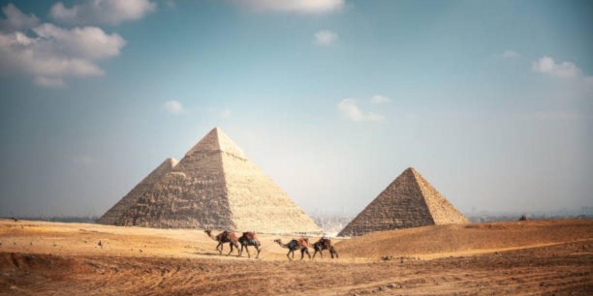 Visiting the Pyramids of Egypt: Complete Guide