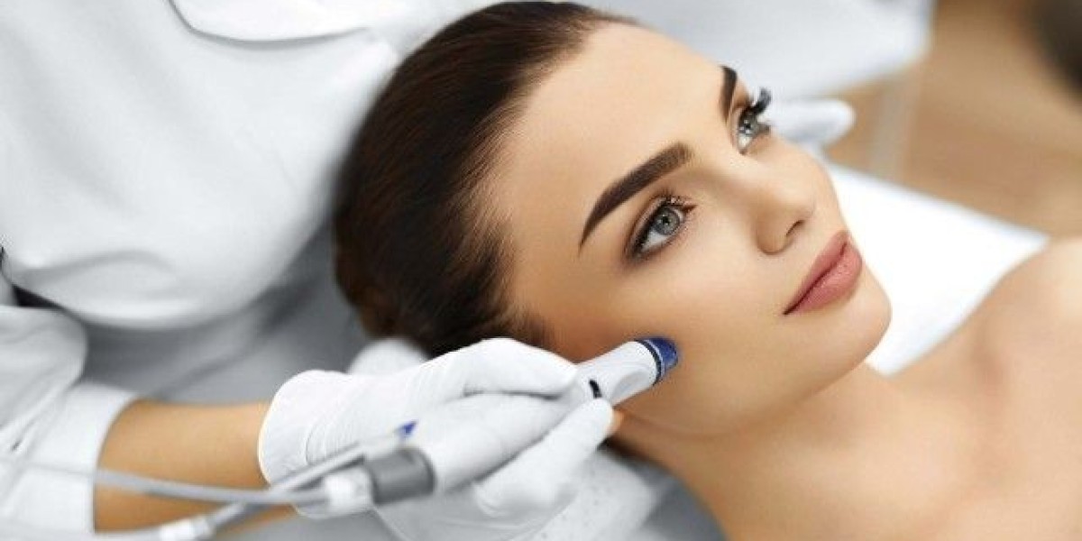 Achieve Radiant Skin with HydraFacial Treatment in Dubai