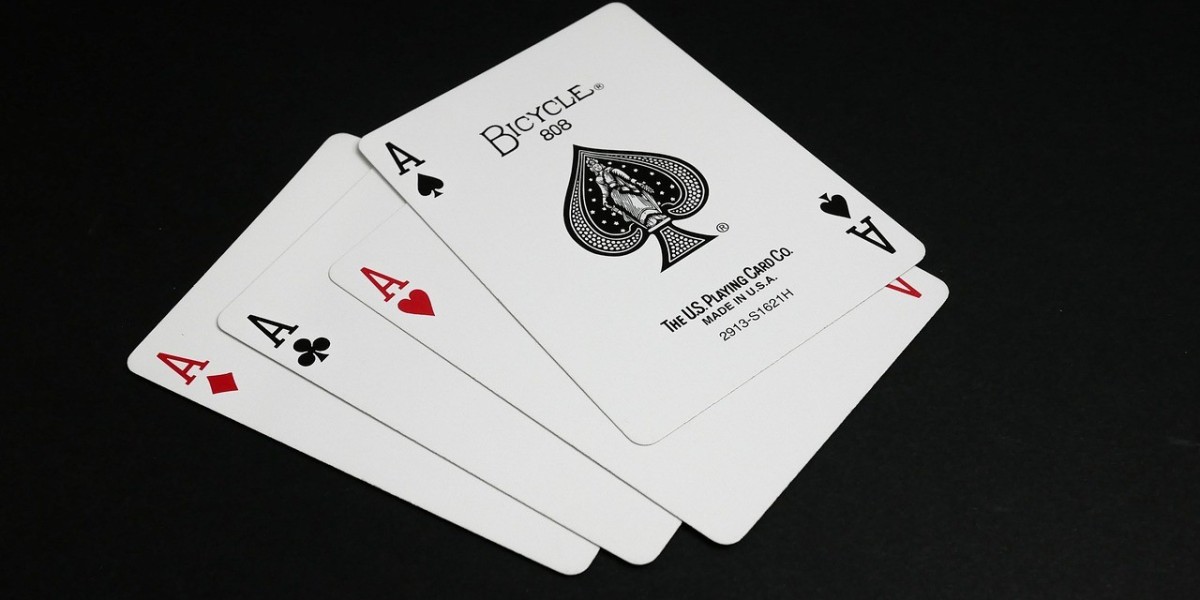 L'intégration des jeux de casino en ligne dans l'univers des esports en 2025 : nouvelles synergies et opportun