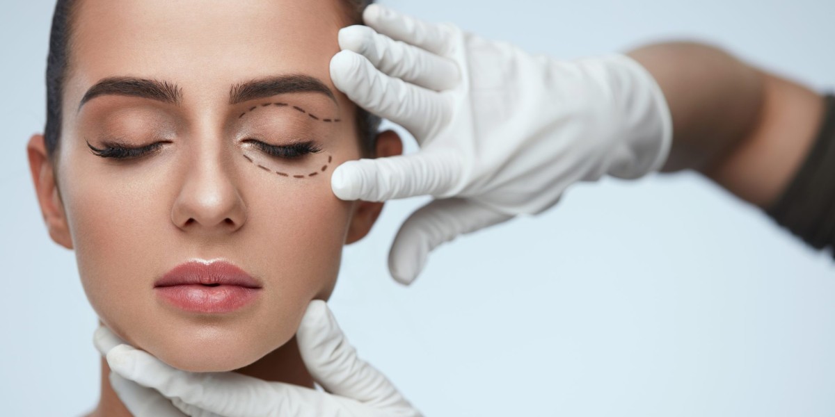 How Eyelid Surgery Enhances Your Natural Beauty in Islamabad
