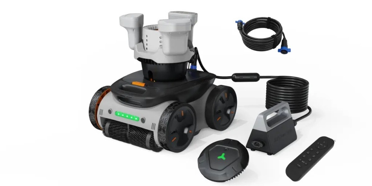 10 Common Pool Cleaning Mistakes (and How Robots Solve Them)
