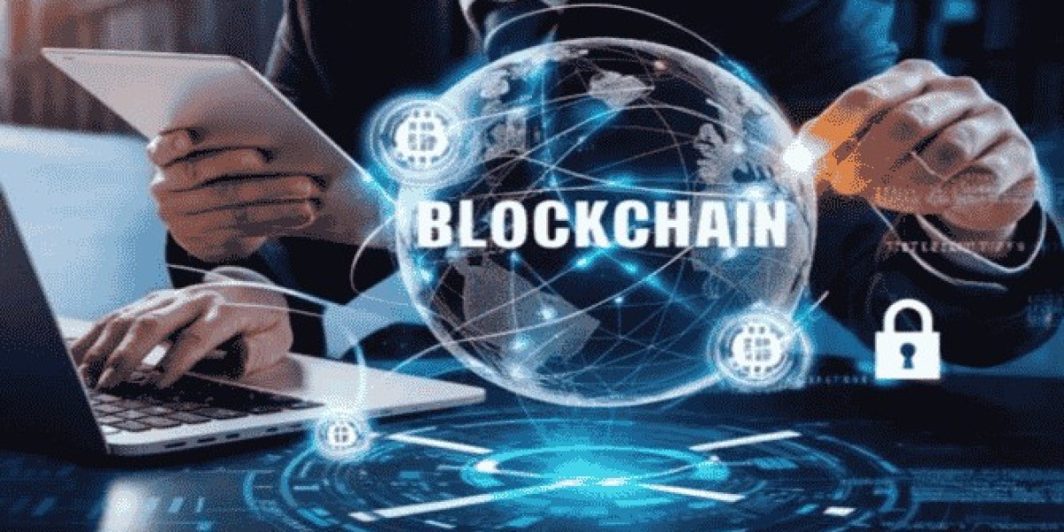 Digital Advertising Trends Blockchain MarTech Data Privacy 2026
