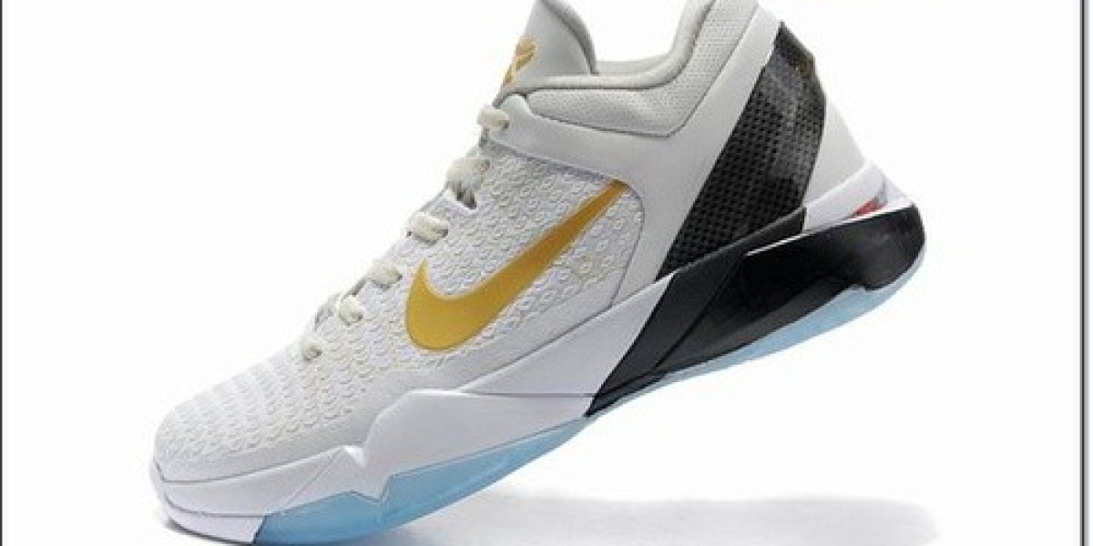 อัปเดตสนีกเกอร์ Nike รุ่นฮิต ดีไซน์โดนใจสายสตรีทและสปอร์ต