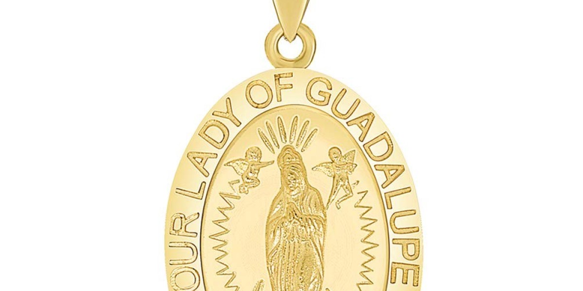 Gold Heart and Evil Eye Necklaces: Symbolism, Style, and Gift Ideas