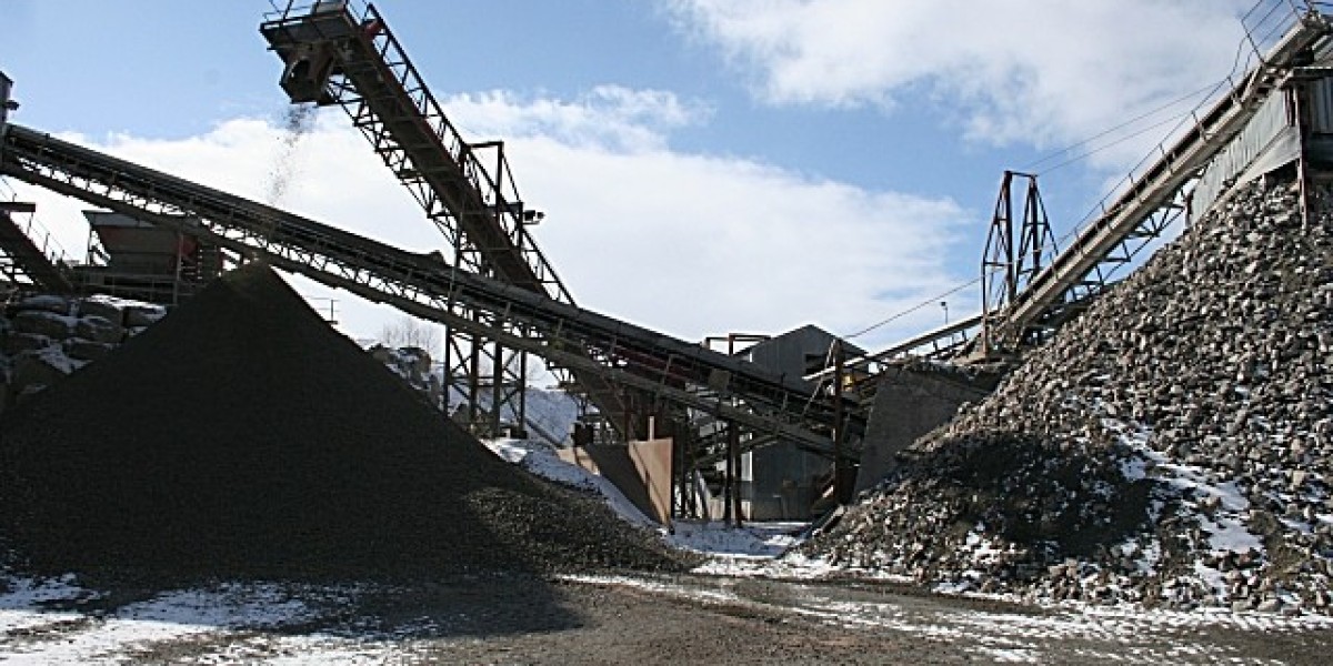 What are the common types of Belt Conveyors used in Indian industries?
