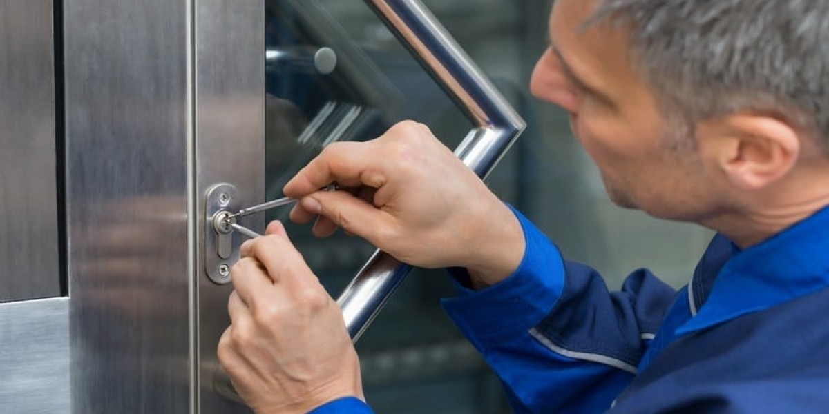 Top Door Lock Repair Watford Services Near You