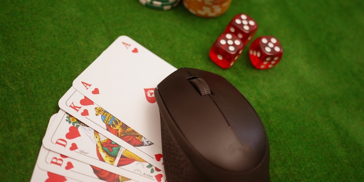 The Rise of Multiplayer Gambling: How Shared Experiences and Cooperative Gaming Mechanics Will Shape Online Casinos in 2