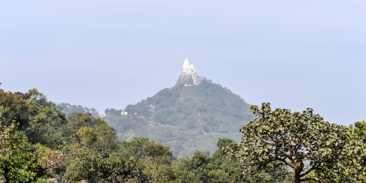 Sammed Shikharji Yatra and Ashtapad Yatra - Sacred Jain Pilgrimage Guide