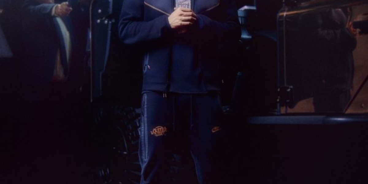syna world tracksuit