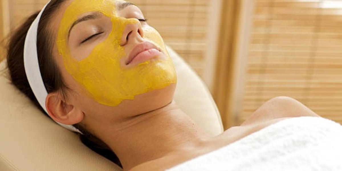 Can Yellow Peel in Dubai Treat Freckles and Lentigines?