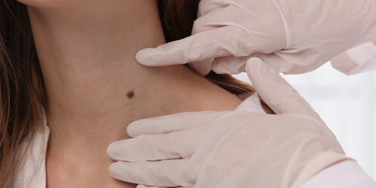 Smooth Contours: What to Expect During Preauricular Tag Removal