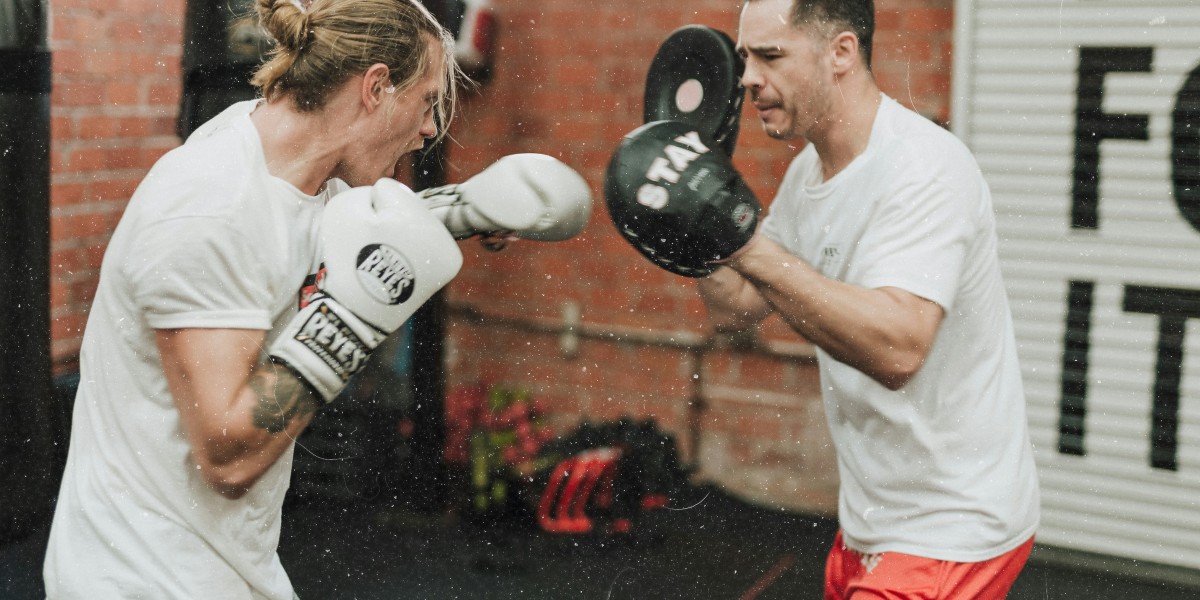 Fasce Kick Boxing Complete Guide to Training, Gear, and Performance