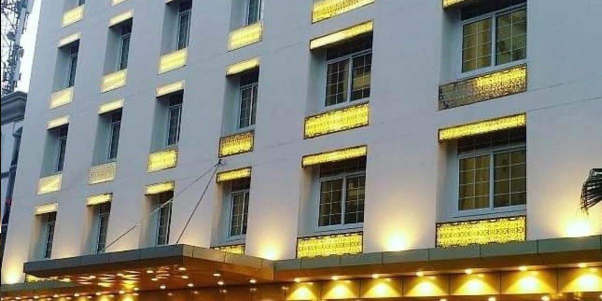 Book Hotel Room in Hazratganj for a Relaxed and Well-Planned Stay