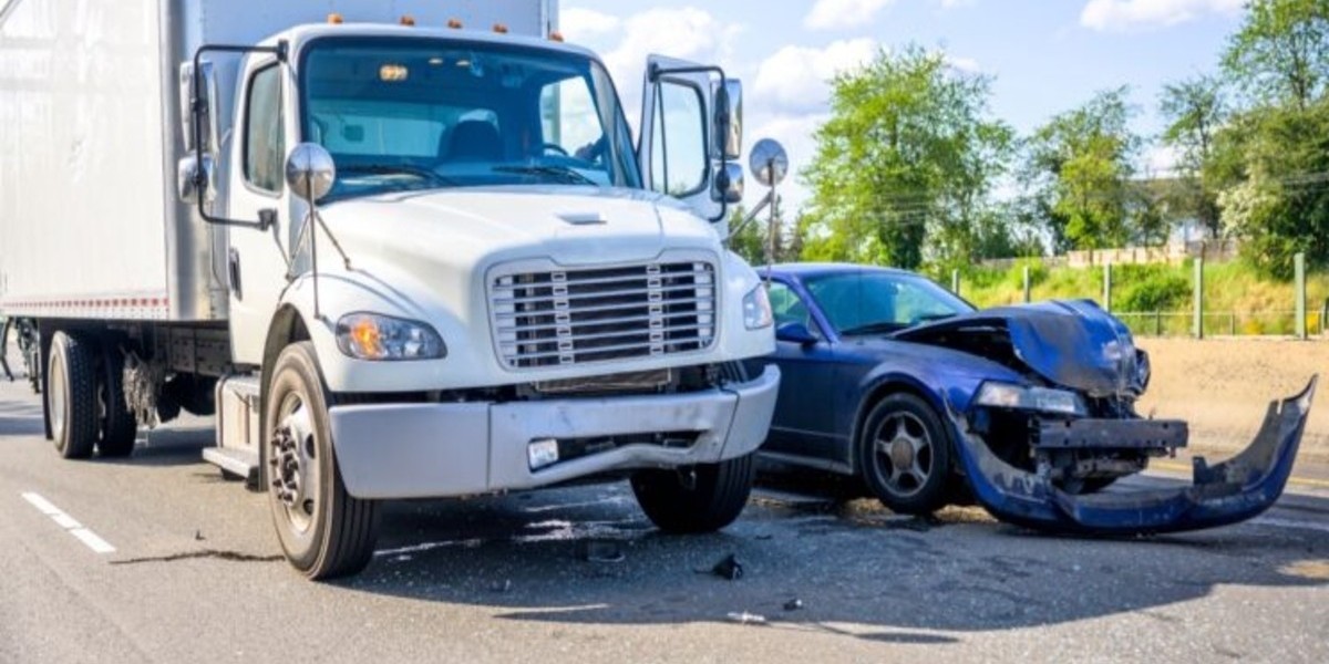 How Las Vegas Truck Accident Lawyers Handle Complex Auto and Commercial Vehicle Cases