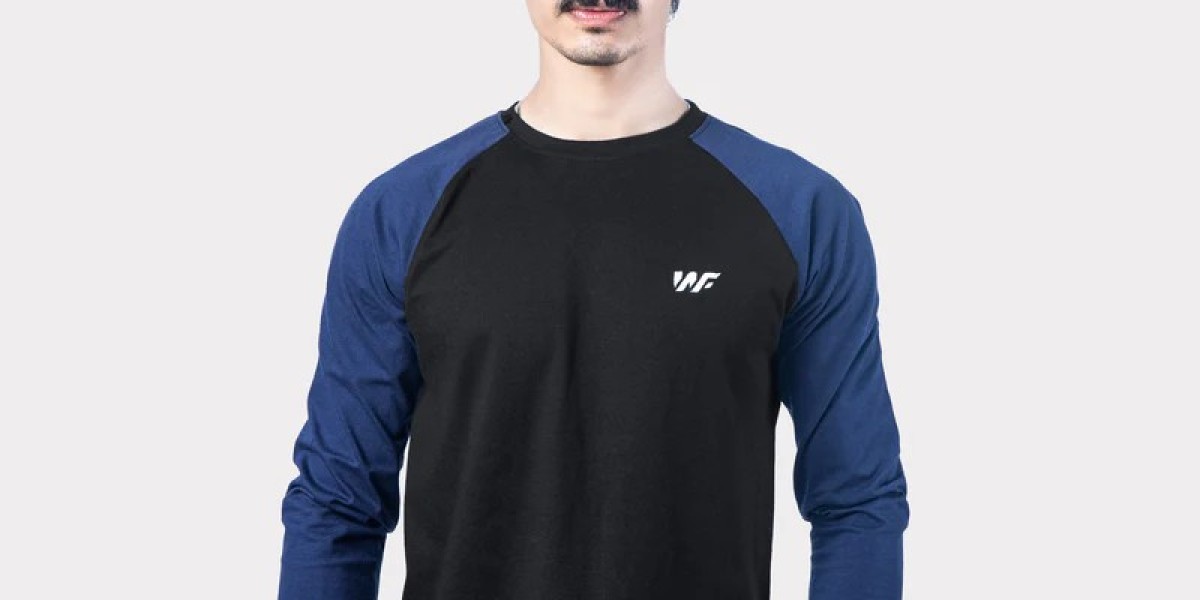 Full Sleeves T-Shirt Pakistan: Premium Designs for Everyday Wear