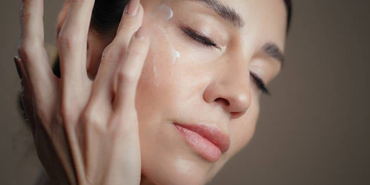 Skin Booster in Dubai for Post Travel Skin Recovery