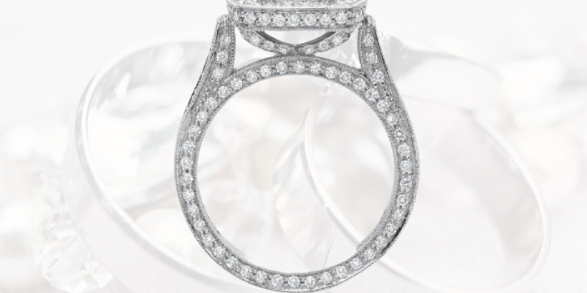 The Ultimate Guide to Buying Engagement Rings for Beginners