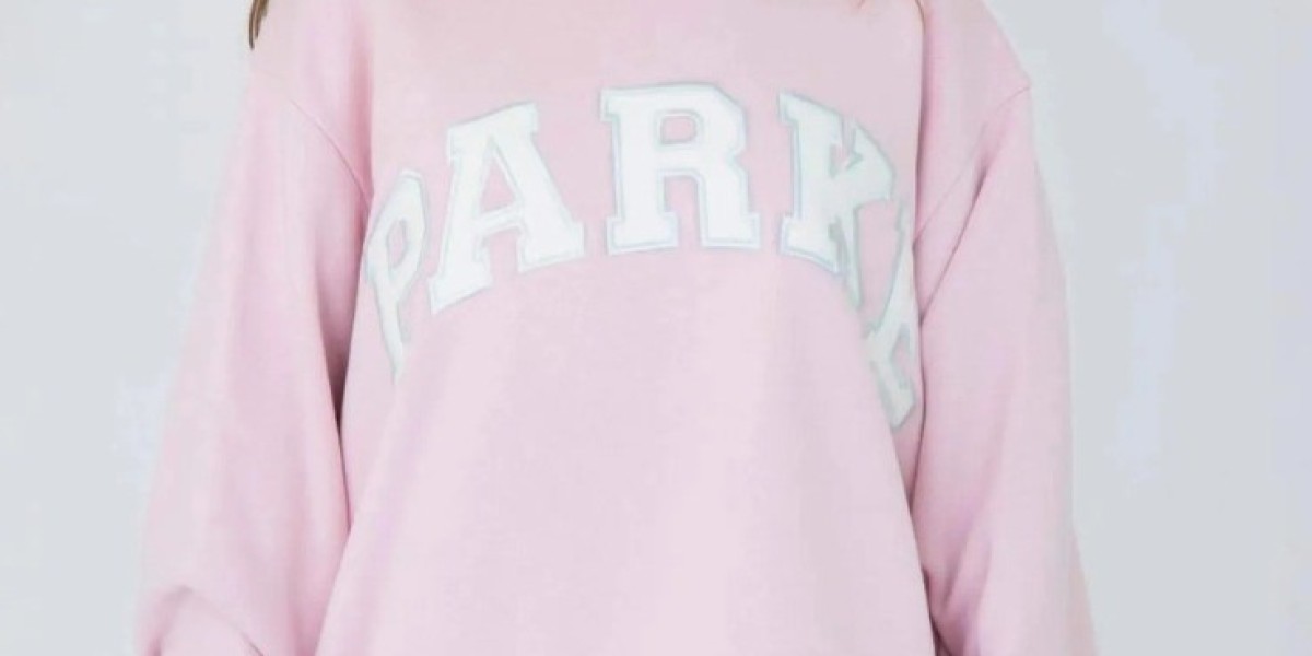 Parke Sweatshirt Combinations That Keep You Warm, Stylish, and Ahead of the Fashion Game