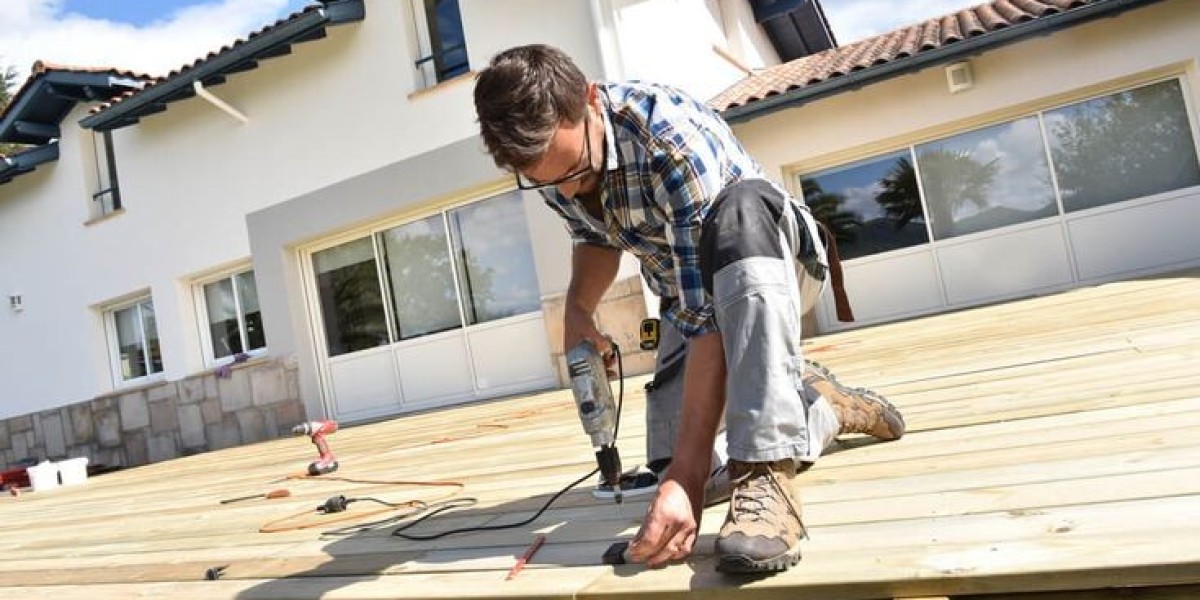 Expert Deck Builder in Annandale VA by Evershine Construction for Beautiful, Durable, and Functional Outdoor Spaces