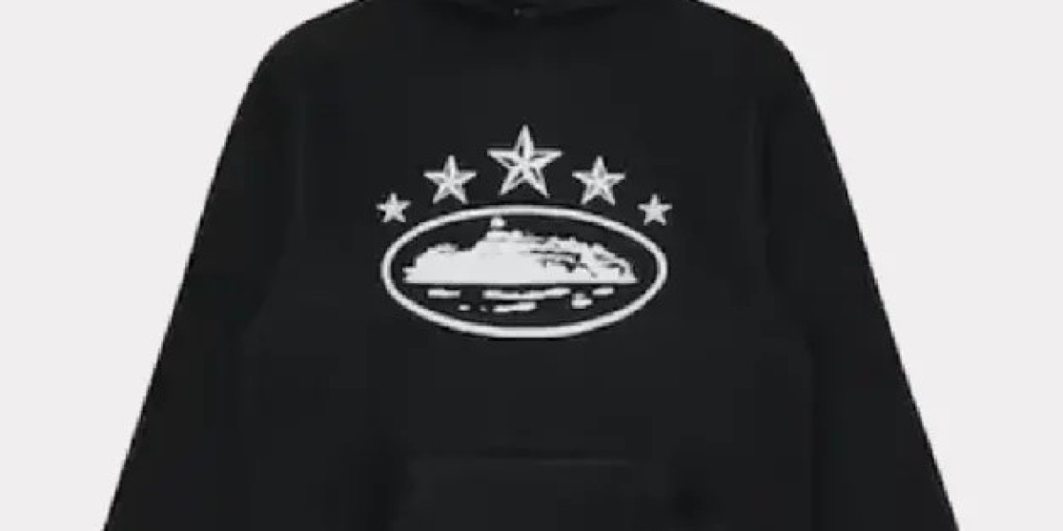 Corteiz Hoodie: The Voice of Modern Streetwear Culture
