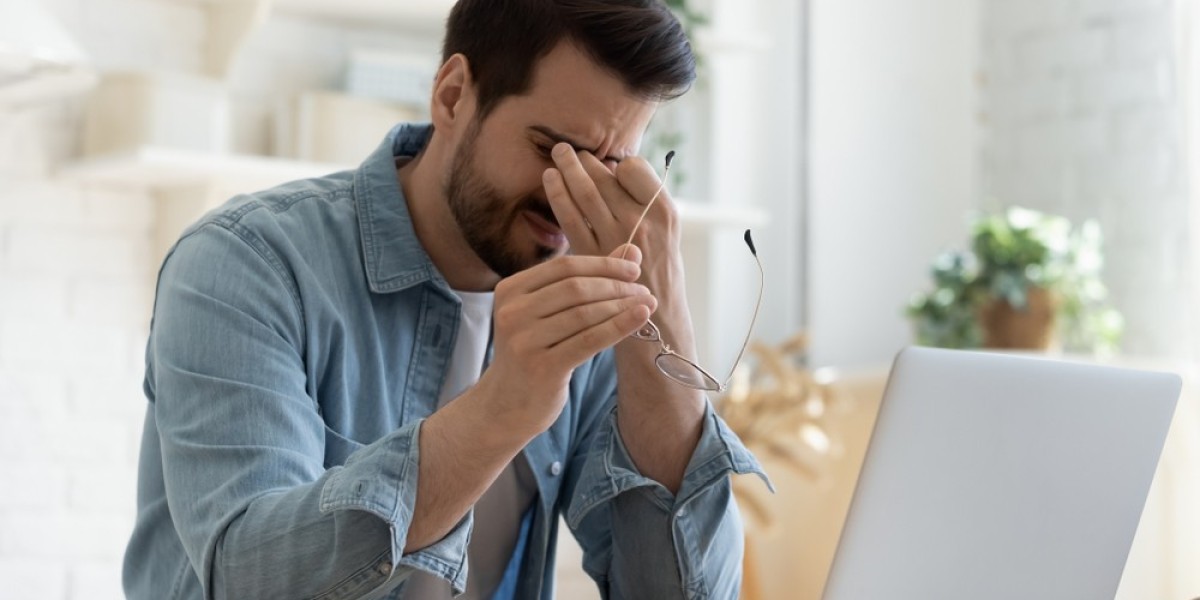 Acute Stress in Women: Symptoms, Causes, and Treatment
