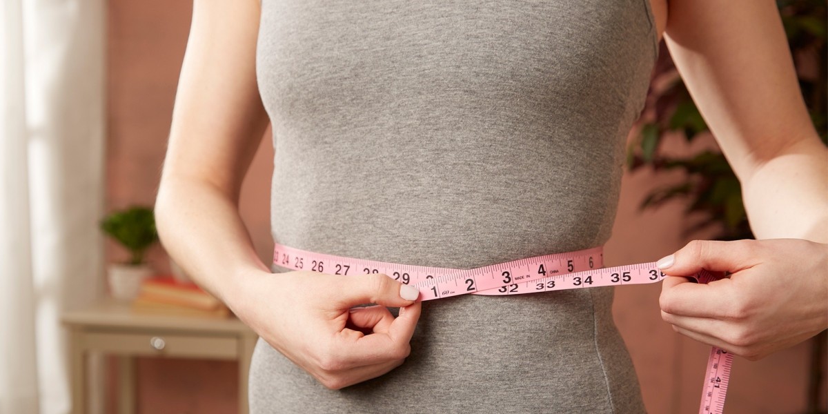 How can liposuction support artistic body contour design?