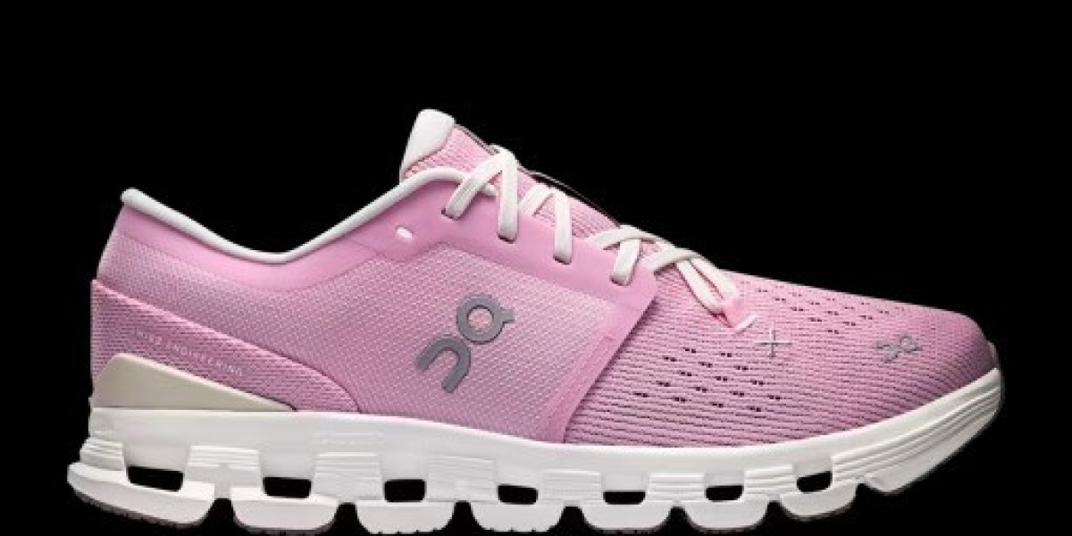 Women’s On Cloud Shoes: Lightweight Feel, Powerful Performance