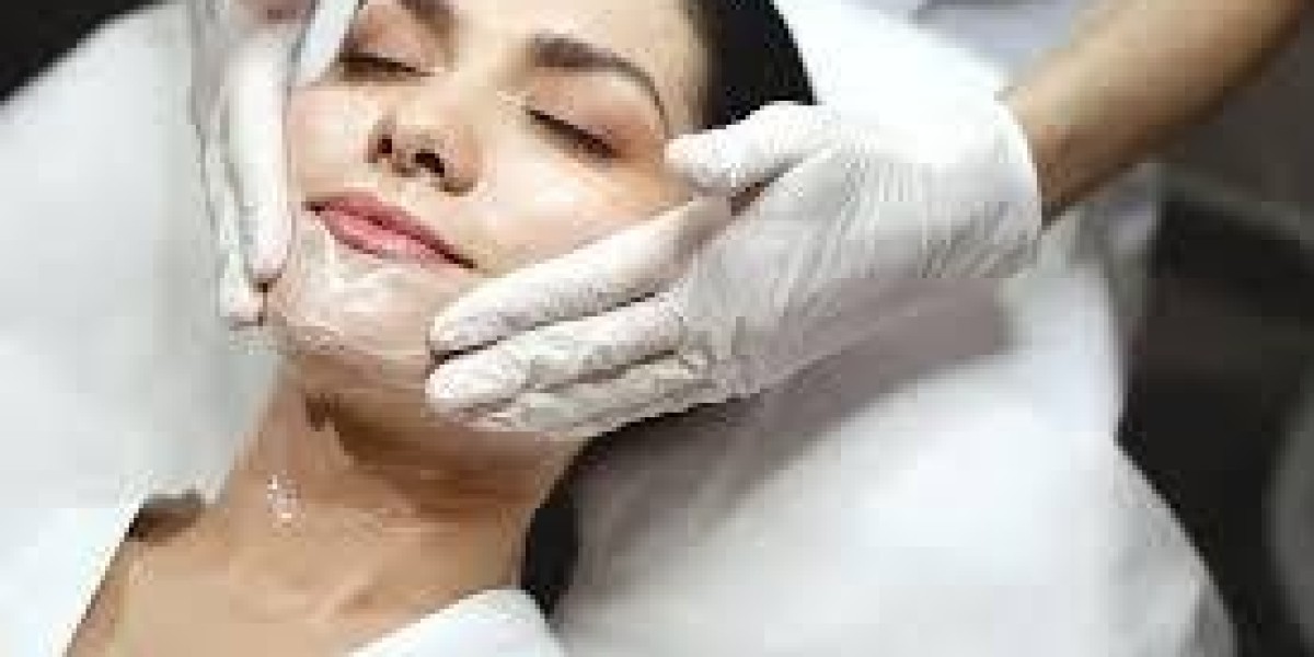 Why Is Glam Clinic Saudia Preferred for Skin Repair Solutions?