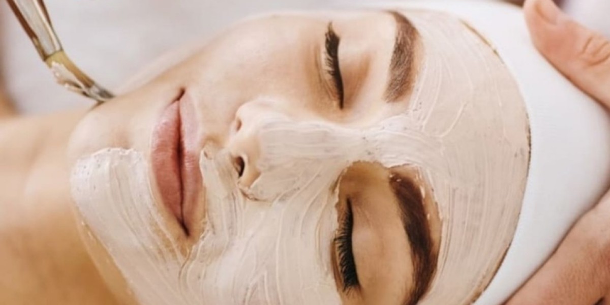 Chemical Peels in Dubai Skin Texture Improvement