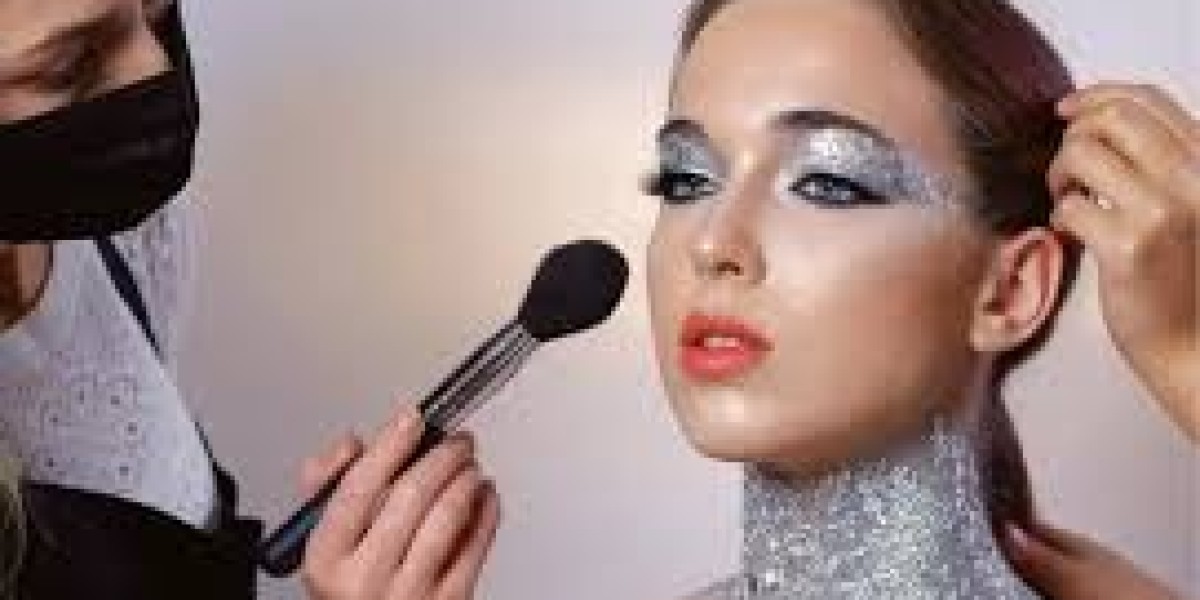 Makeup Artist Dubai