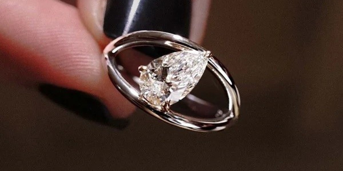 How Jewelry Design Is Moving Beyond Single-Tone Simplicity