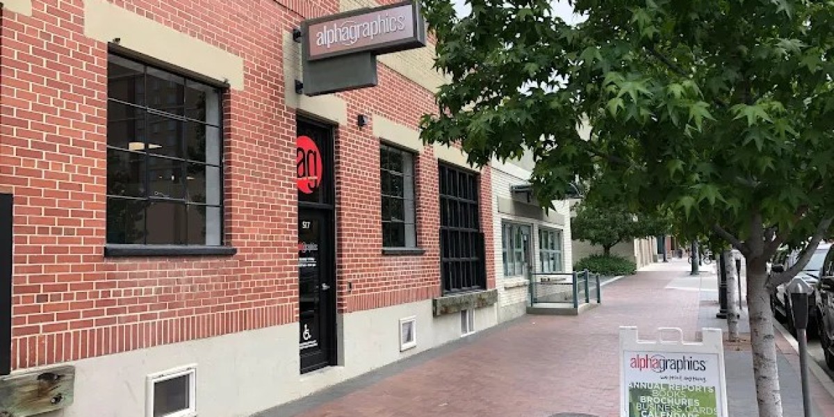 Transform Your Storefront with Modern Business Signage and Window Signs in The Woodlands