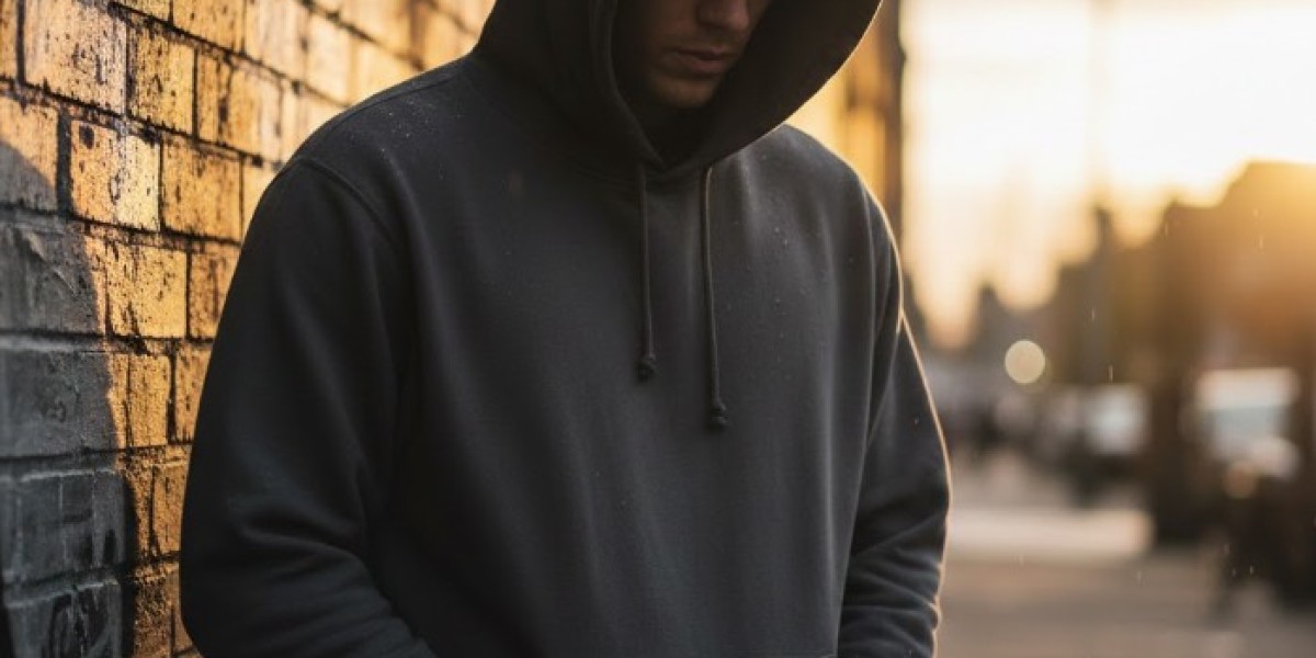Comfort, Structure, and Scale: The Modern Fleece Hooded Hoodie