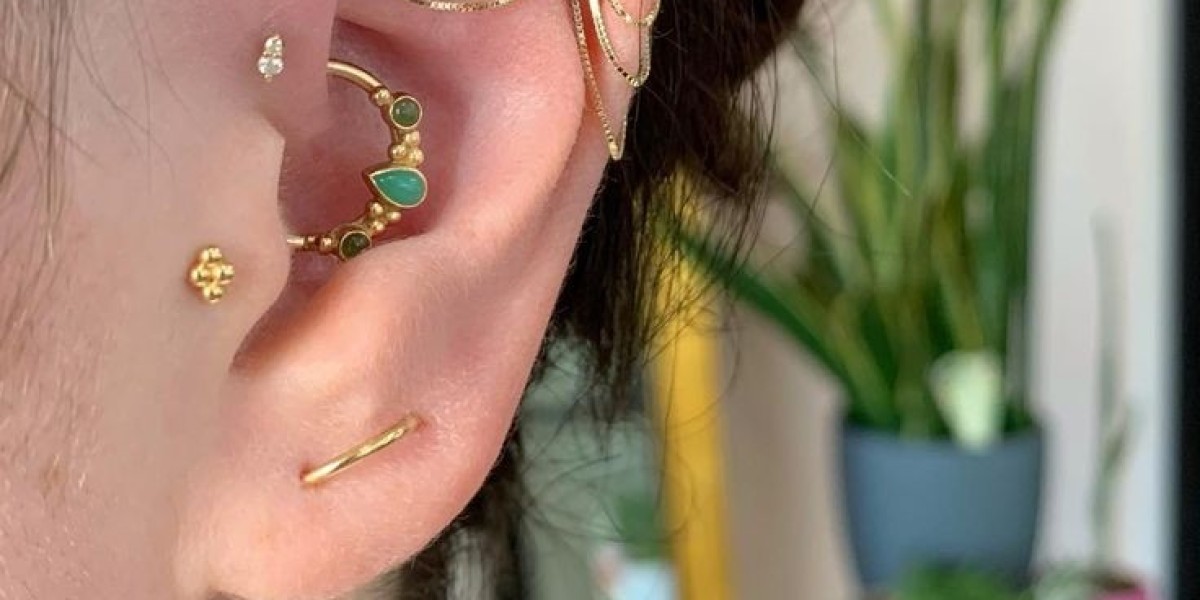 Ear Piercing in Dubai for Trendy Ear Jewelry Style