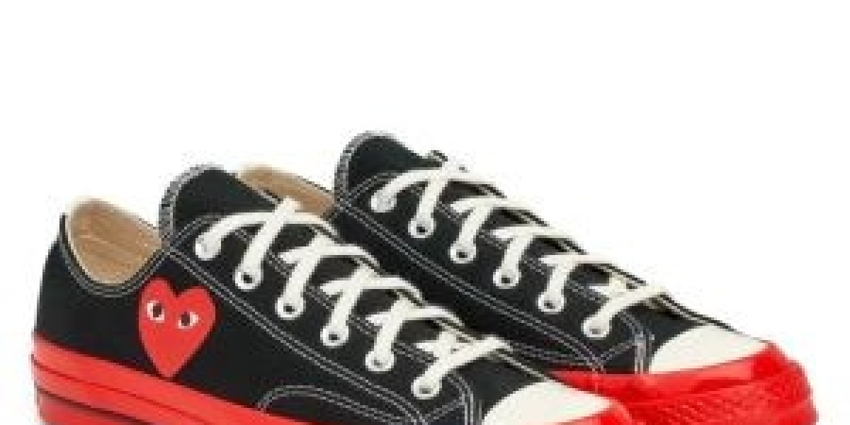 How CDG Converse Fabric Handles Long Daily Wear