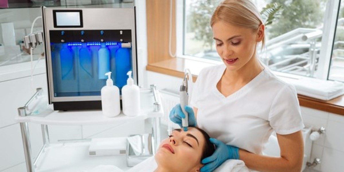 HydraFacial Treatment in Dubai for Skin Renewal