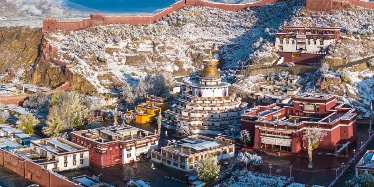Exploring Tibetan Attractions: My Unforgettable Journey Through Tibet