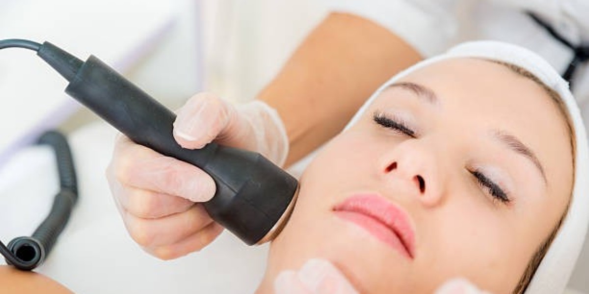 Laser Facial Treatments for Dry, Dehydrated Skin in Dubai