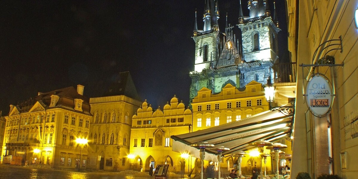 Prague After Dark: When Centuries of Heritage Mixes with the Vibe