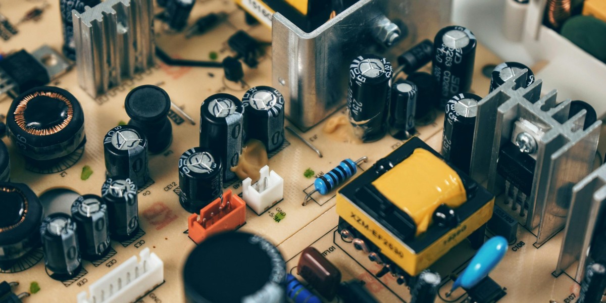 Global Circuit Material Market Insights for Electronics Manufacturers