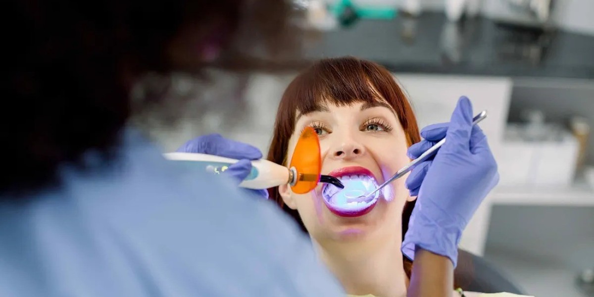 Why Choosing the Right Dental Clinic in Jumeirah Matters for Your Oral Health