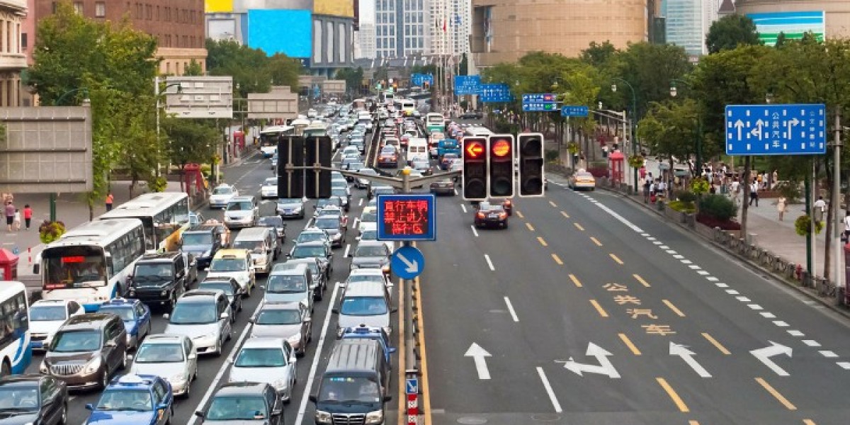 How Traffic Control Management and Planning Improves Worksite Safety Standards