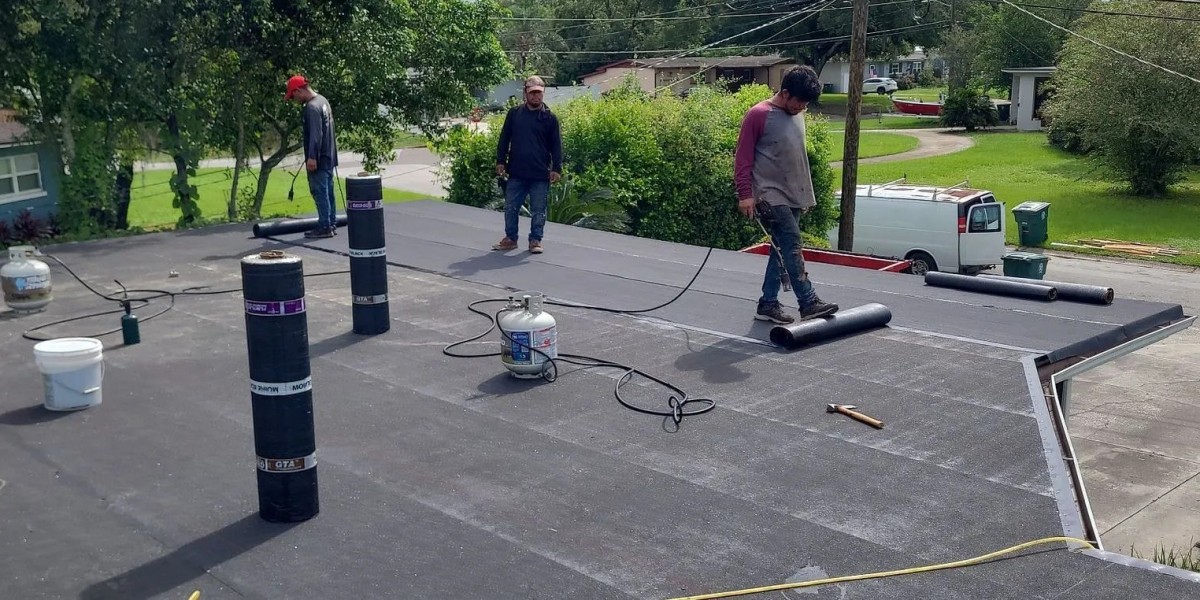 Waterproofing Your New Jacksonville Commercial Roof: Guide for Building Owners