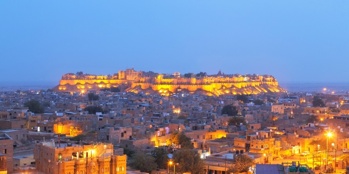 Explore the Best of Jaisalmer: Fort, Desert, and Cultural Gems