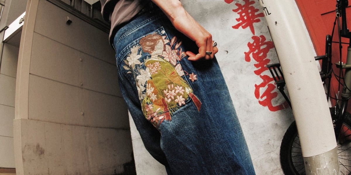 Derschutze: The Rising Name in Modern Streetwear Fashion