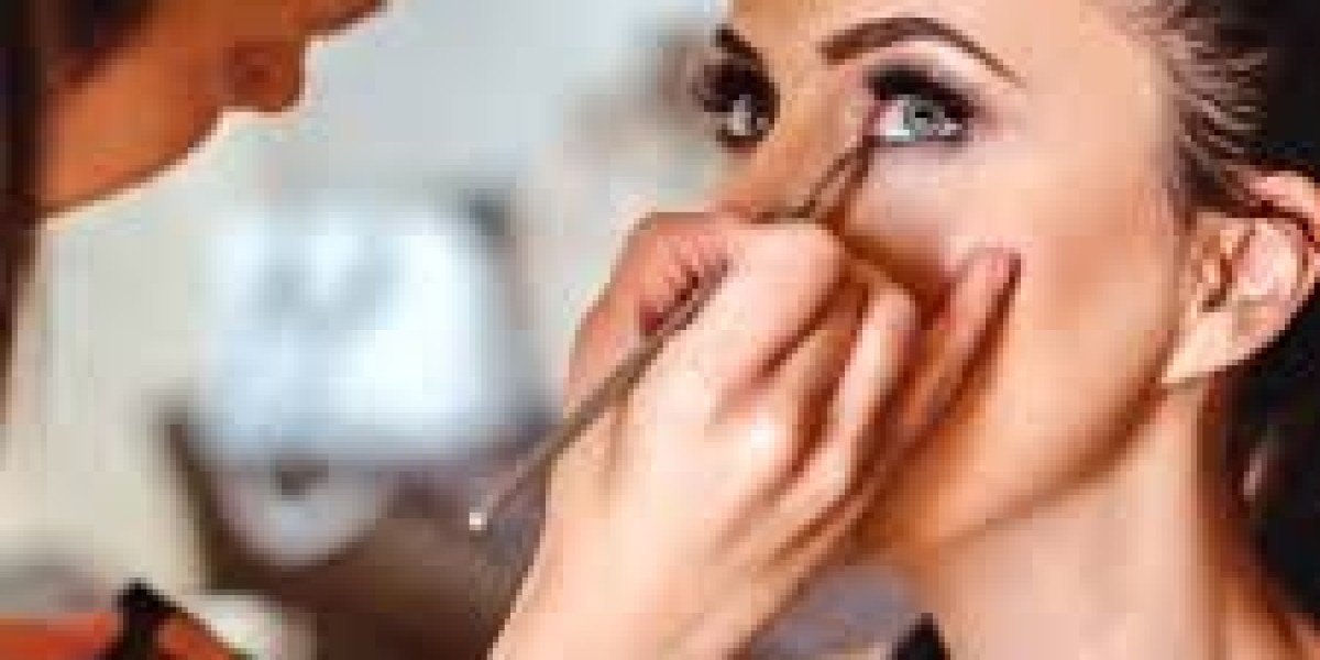 Makeup Artist Dubai & Abu Dhabi